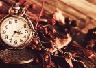【現(xiàn)代詩歌】《露凝眸》——就這樣老去 文/燚冰