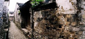 【傷感散文】青石臺(tái)，古時(shí)路—–一場靜候 文/納蘭秋琪